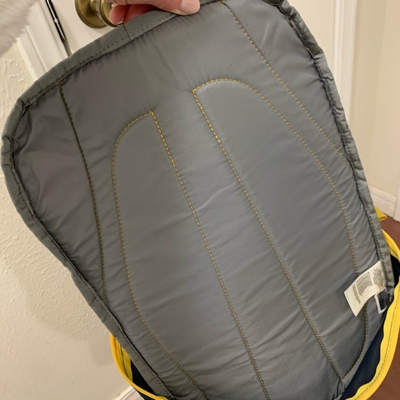 Northface backpack - Picture 7 of 8